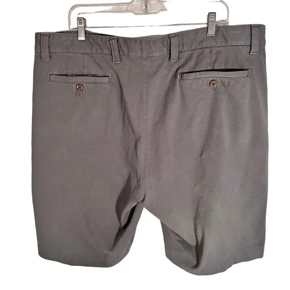 Tailor Vintage Men's Gray Shorts Size 40